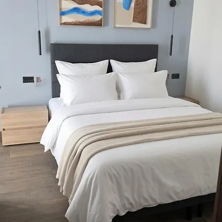 Modern Swieqi Sleeps 6 10 Mins To Stjulians