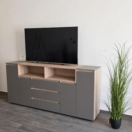 Modern Swieqi Sleeps 6 10 Mins To Stjulians