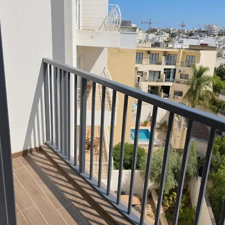 Modern Swieqi Sleeps 6 10 Mins To Stjulians Is-Swieqi
